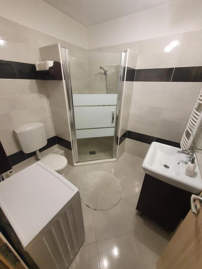 Krisi Apartman Hajdúszoboszló Eksteriør billede